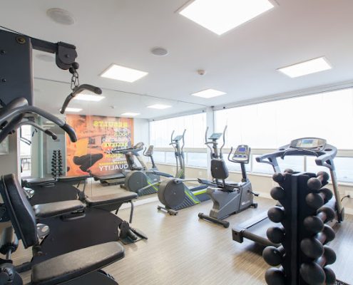 Hotel Parque Balneario Santos Lazer Academia 495x400 Hotel Parque Balneario Santos Lazer Academia